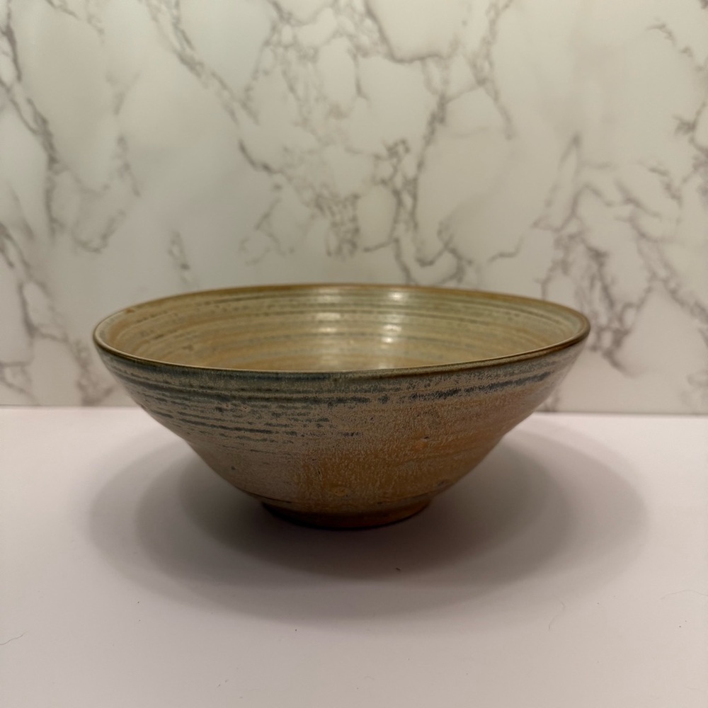 Tan pottery bowl, microwave & dishwasher safe